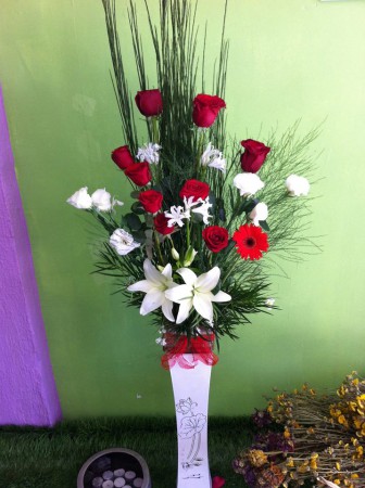 White & red $12.990.-