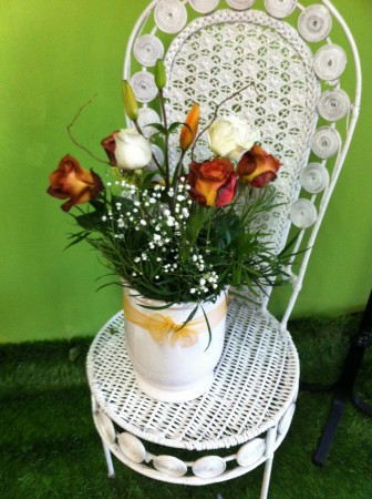 Rose  in two color   $  13.990  (  Florero más  rosas)